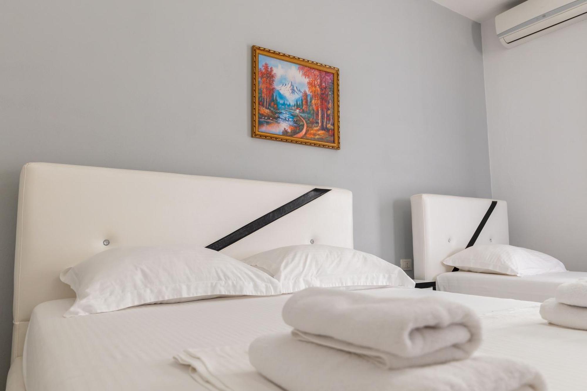 Hotel Artur2 Ксамил Екстериор снимка