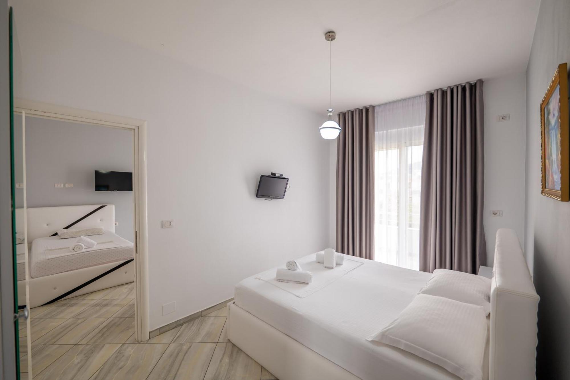 Hotel Artur2 Ксамил Екстериор снимка