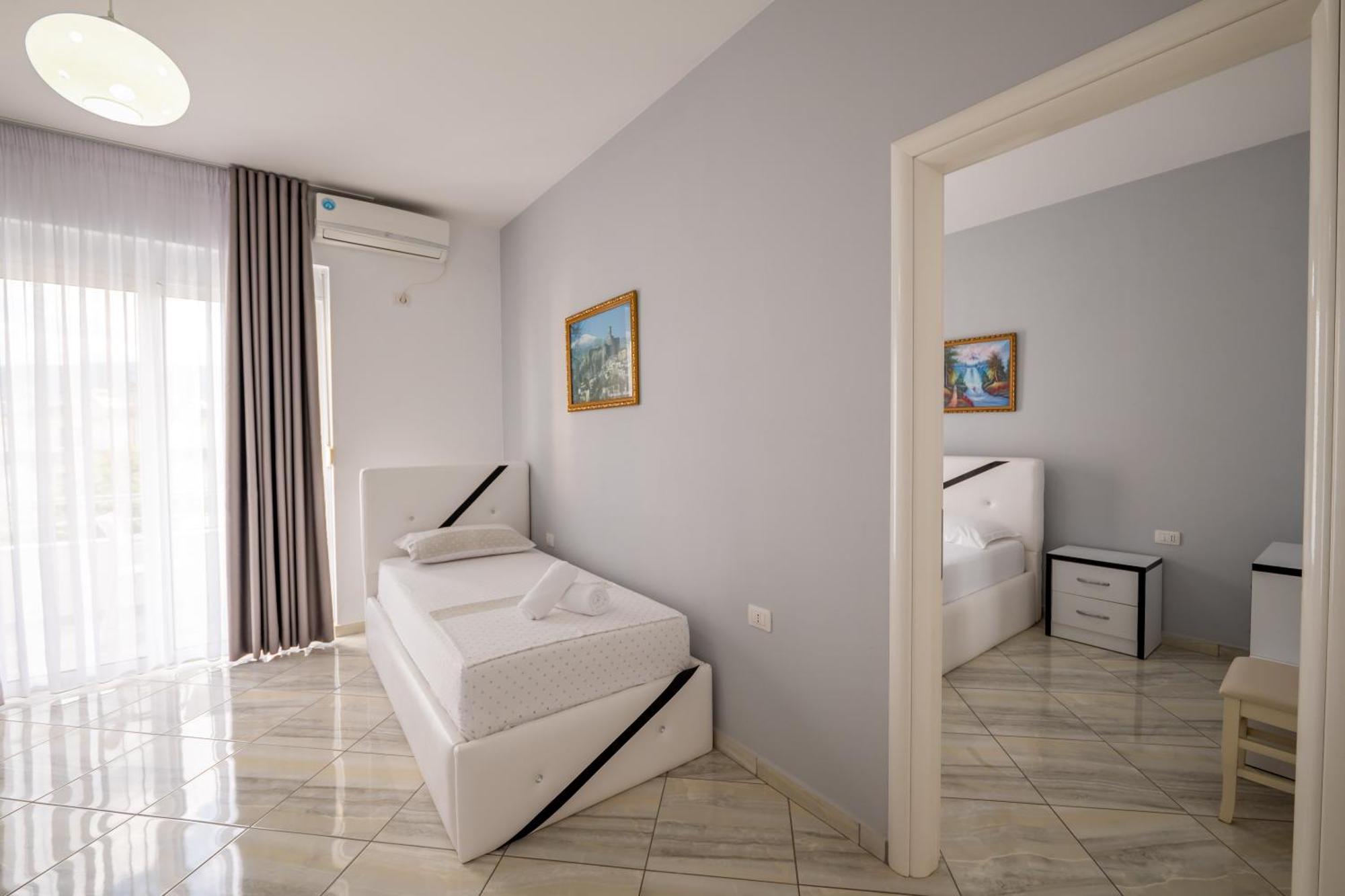 Hotel Artur2 Ксамил Екстериор снимка
