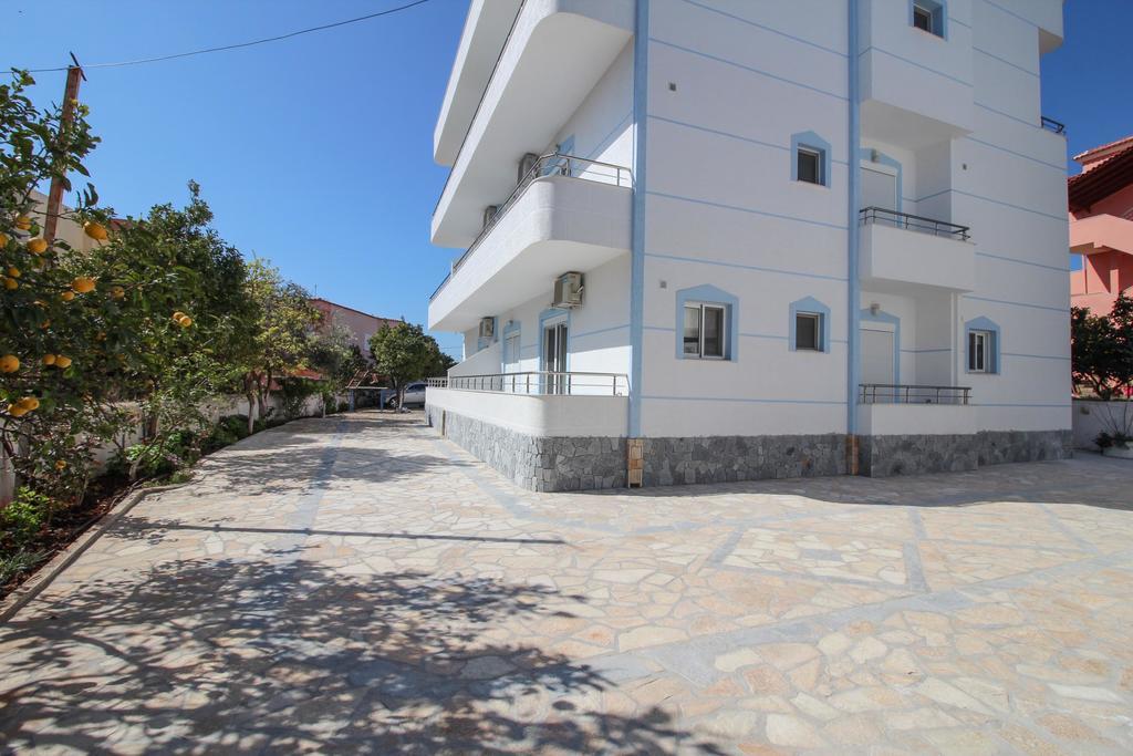 Hotel Artur2 Ксамил Екстериор снимка